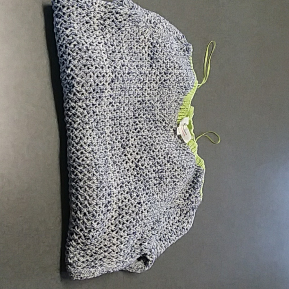 Sweater - Picture 4 of 4